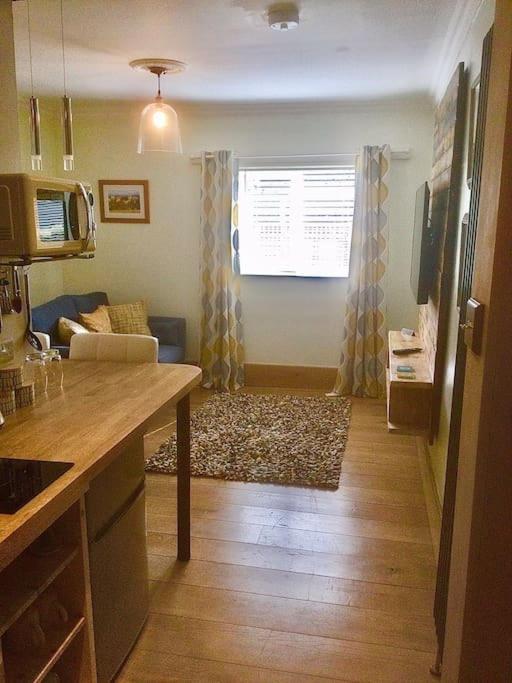 Апартаменти Henwick House Beautiful Flat,Private Parking, Short Walk To Town Ладлоу Екстер'єр фото